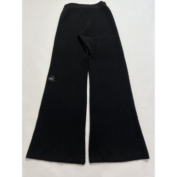 ALO Yoga Cashmere High-Waist Plush Waffle Pant in Black - Picture 4 of 5